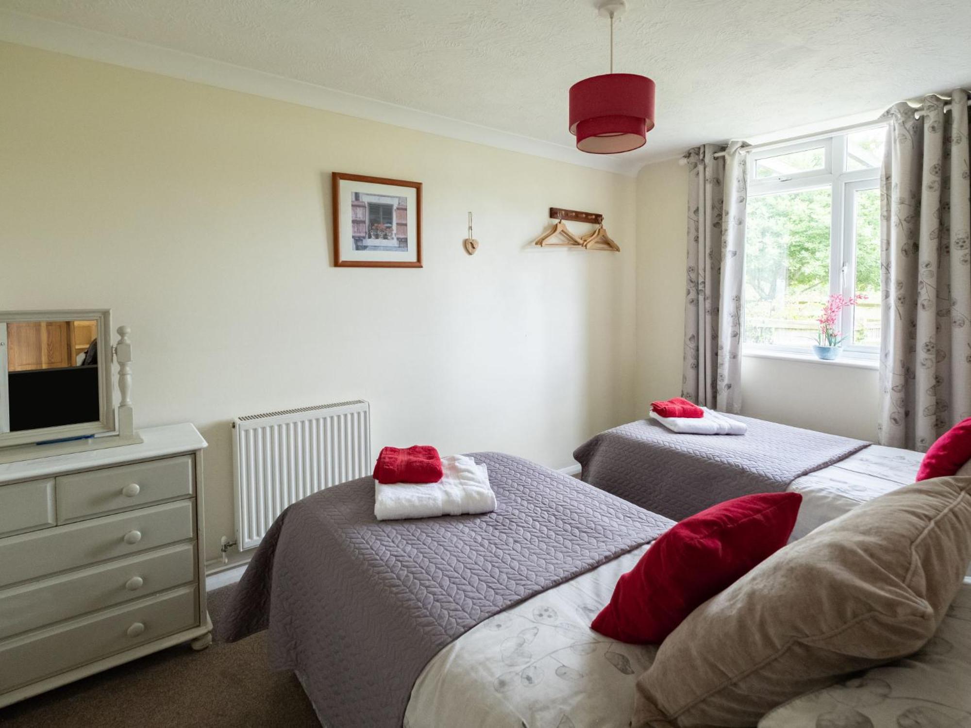 Holiday Home Woodhouse-4 By Interhome Shermanbury ภายนอก รูปภาพ