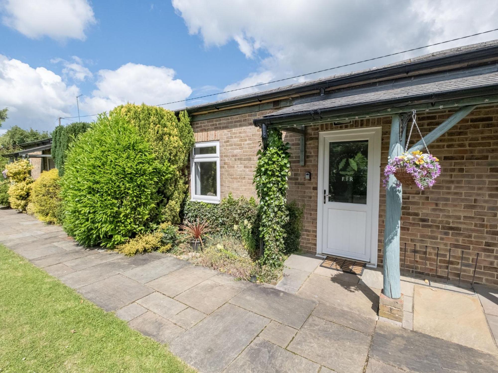 Holiday Home Woodhouse-4 By Interhome Shermanbury ภายนอก รูปภาพ